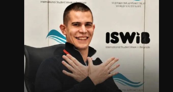 Studenti nga Serbia: Serbët në Kosovë jetojnë mirë, tjerat janë propagandë
