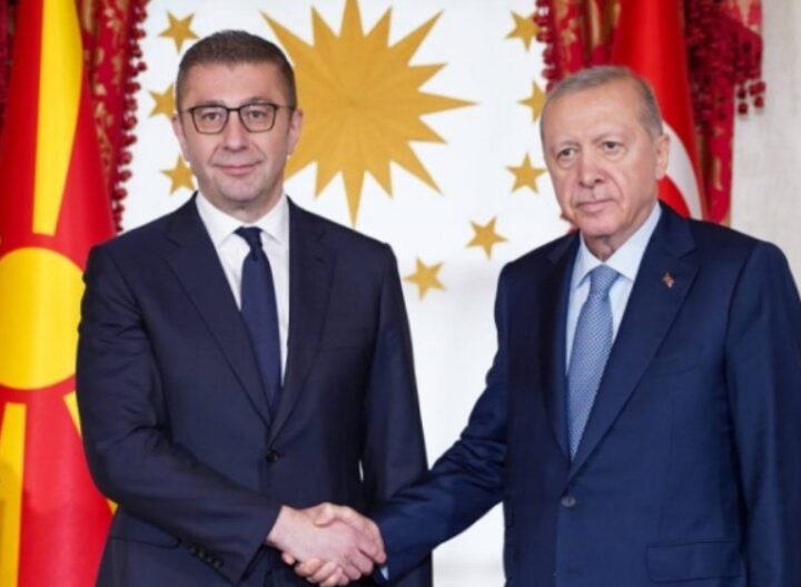 “Dhjetëra investitorë turq drejt Maqedonisë” – Mickoski: Erdogan më dha fjalë ?