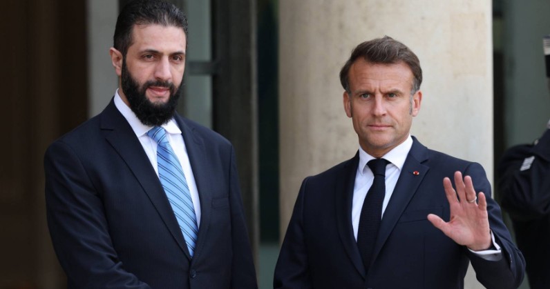 Dy shpërthime trondisin Damaskun në hotelin ku qëndronte Macron, Presidenti francez sa hyri të takojë Al-Sharaa