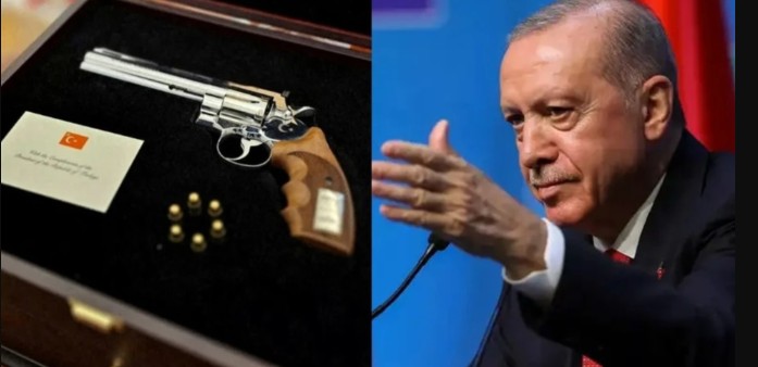 “Një armë dhe gjashtë fishekë” – çfarë bënë liderët e NATO-s me dhuratat e Erdoganit?
