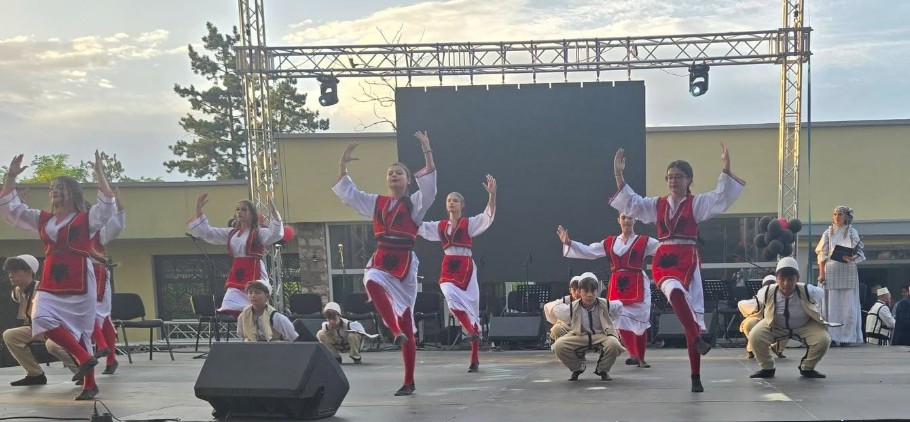 Prof. Qamil Aliu me urim për Kërçova Fest 2026