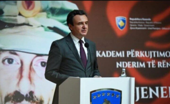 Kurti nderon komandantin e UÇK-së, Tahir Sinani, që socialisti Taulant Balla e fyu si mercenar