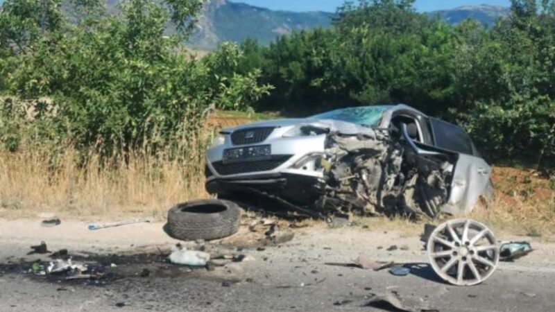 Në aksident trafiku humbi jetën një shofer në rrugën Gostivar – Kërçovë !