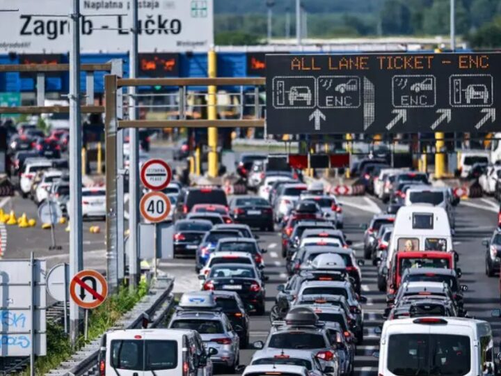 Mbi 10 orë pritje për të hyrë në Kroaci: mijëra mërgimtarë te bllokuar ?