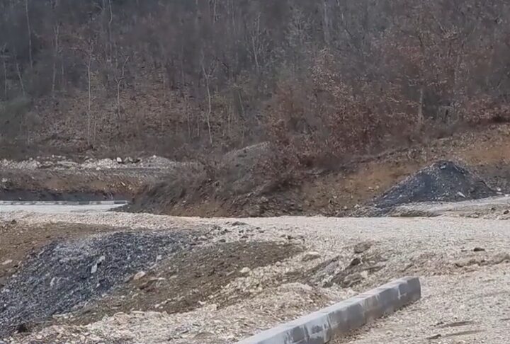 Rrugës  Kërçovë – Dibër nuk i shihet fundi ! (VIDEO)