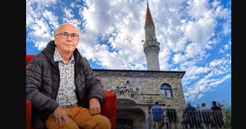 E shiti shtëpinë në Francë për të ndërtuar një xhami në vendlindje