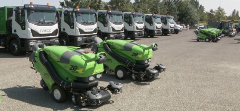 Higjiena komunale marrin automjete të reja për mbledhjen e mbeturinave! Edhe qyteti i Kërçovës