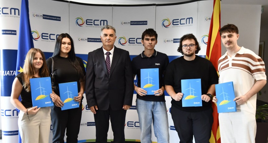 Zëvendësdrejtori Agim Sadiku vazhdon të investojë në dije, të rinjtë dhe të ardhmen!
