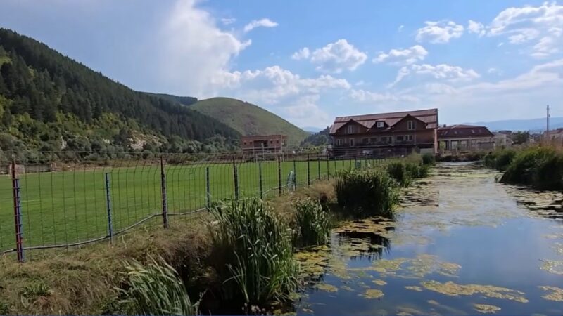 Dy vjet moçal në stadiumin e “ Vëllazërimit ? (VIDEO)