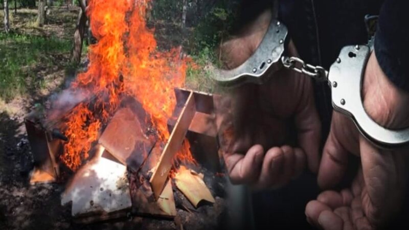 I vuri flakën derës së banesës, policia e kapi për disa orë !