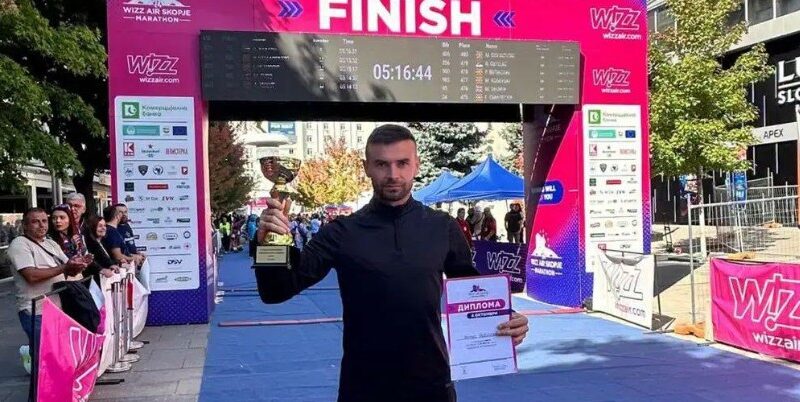 Urime: Kërçovari Muxhahid Mislimi, i pari në gjysmëmaratonën e Shkupit!