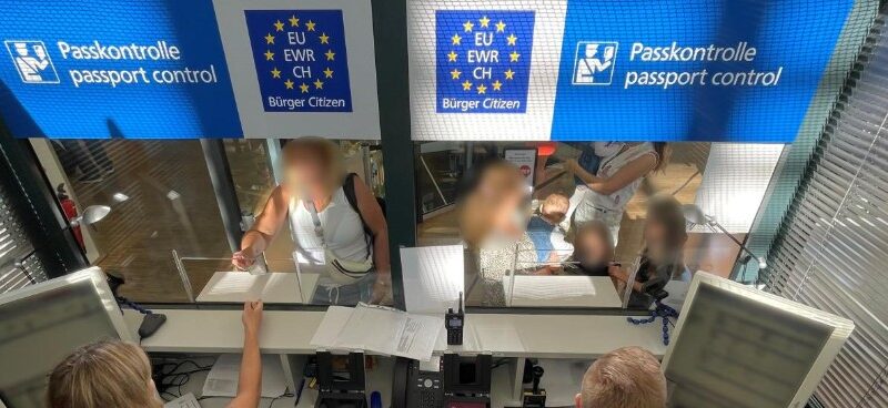 Gjermani, dy grave shqiptare u refuzohet hyrja në aeroport! Ja pse ?
