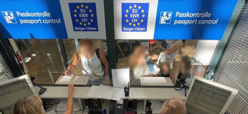 Gjermani, dy grave shqiptare u refuzohet hyrja në aeroport! Ja pse ?