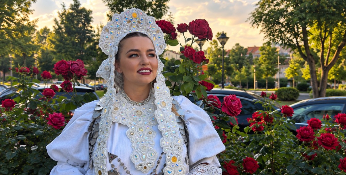 Besarta Murtezani: Librat e muzikës në shqip janë të shëmtuara në Maqedoni !