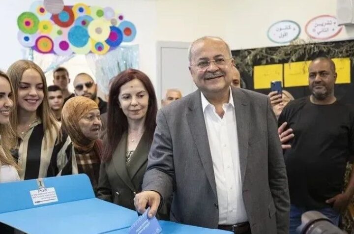 Lista e Përbashkët Arabe i shtrin dorën bllokut të Eisenkotit për të rrëzuar qeverinë e Netanyahut