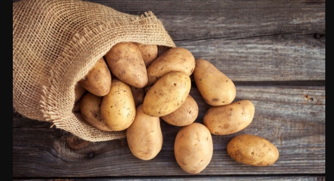 Zvicrës i mungojnë 130 mijë tonë patate, pritet rritje e çmimeve