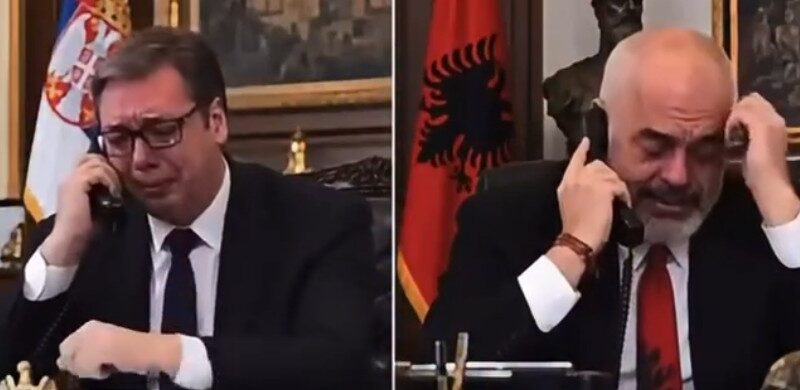 Edi Rama duke qarë në telefon me Vuçiqin ! (VIDEO)