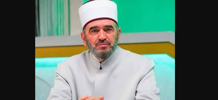 Hoxha me mesazh për policët shqiptarë: Mos e vrit vëllanë tënd për lekë !